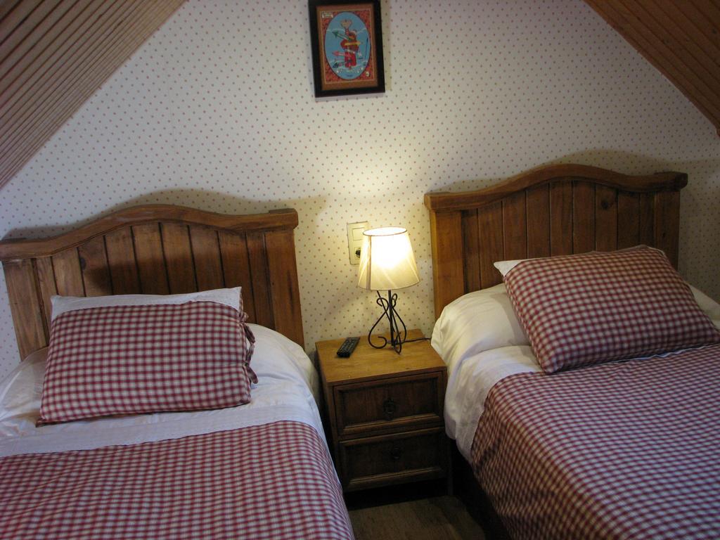 Aparthotel Sarrato Sallent De Gallego Bagian luar foto