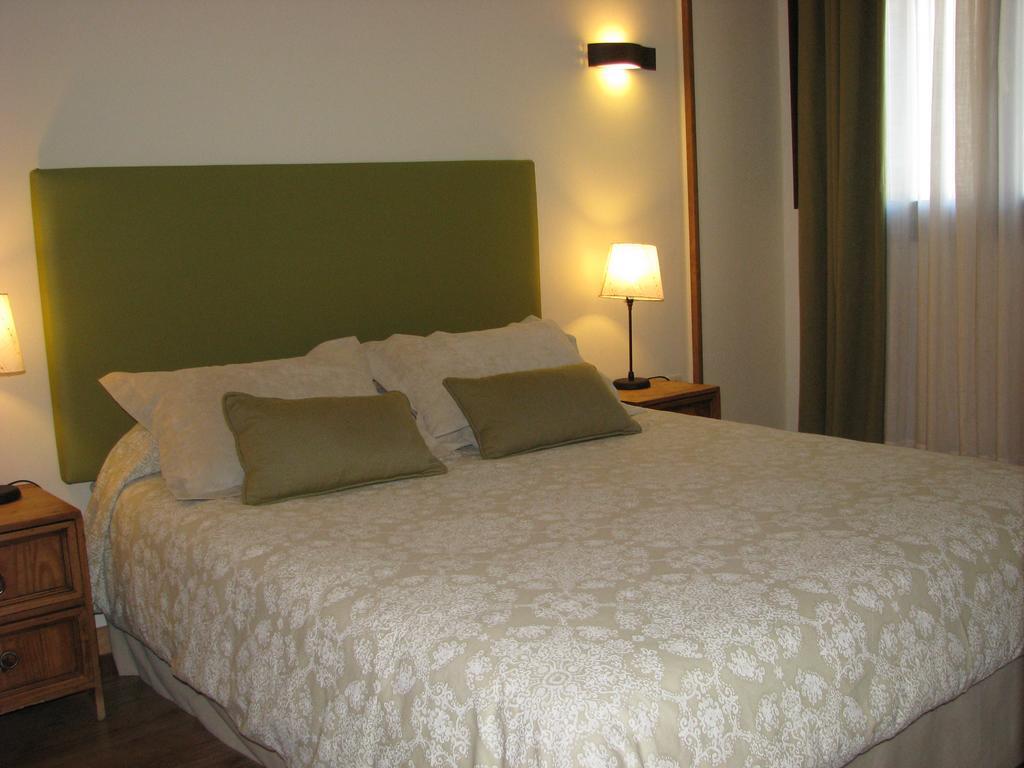 Aparthotel Sarrato Sallent De Gallego Bagian luar foto